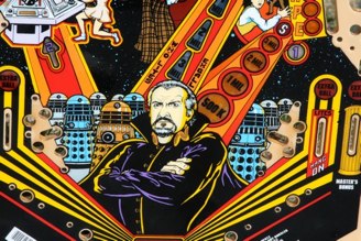 This is a SP (Sun Process) made Dr. Who playfield.<br />Note the more yellowish skin tone colors.